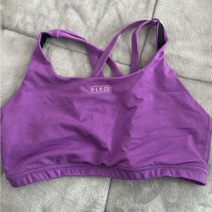 Fleo Isla Sports Bra, size large, EUC